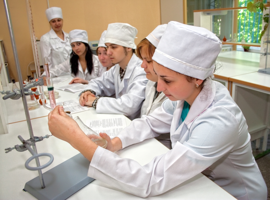 Для будущих брянских врачей выделили 199 мест в российских вузах