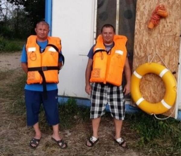 Брянские матросы спасли тонущих в реке Ипуть молодых людей