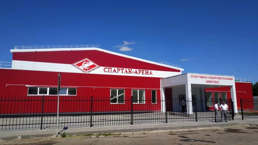 Губернатор посетил строящийся спорткомплекс в Фокинском районе Брянска