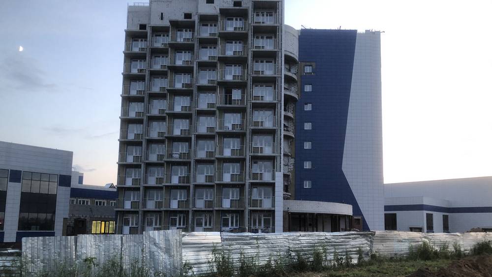 В Брянске завершается строительство гостиницы Дворца единоборств