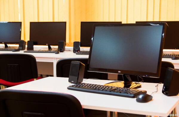 В школах брянской Жуковки обновляют цифровую среду