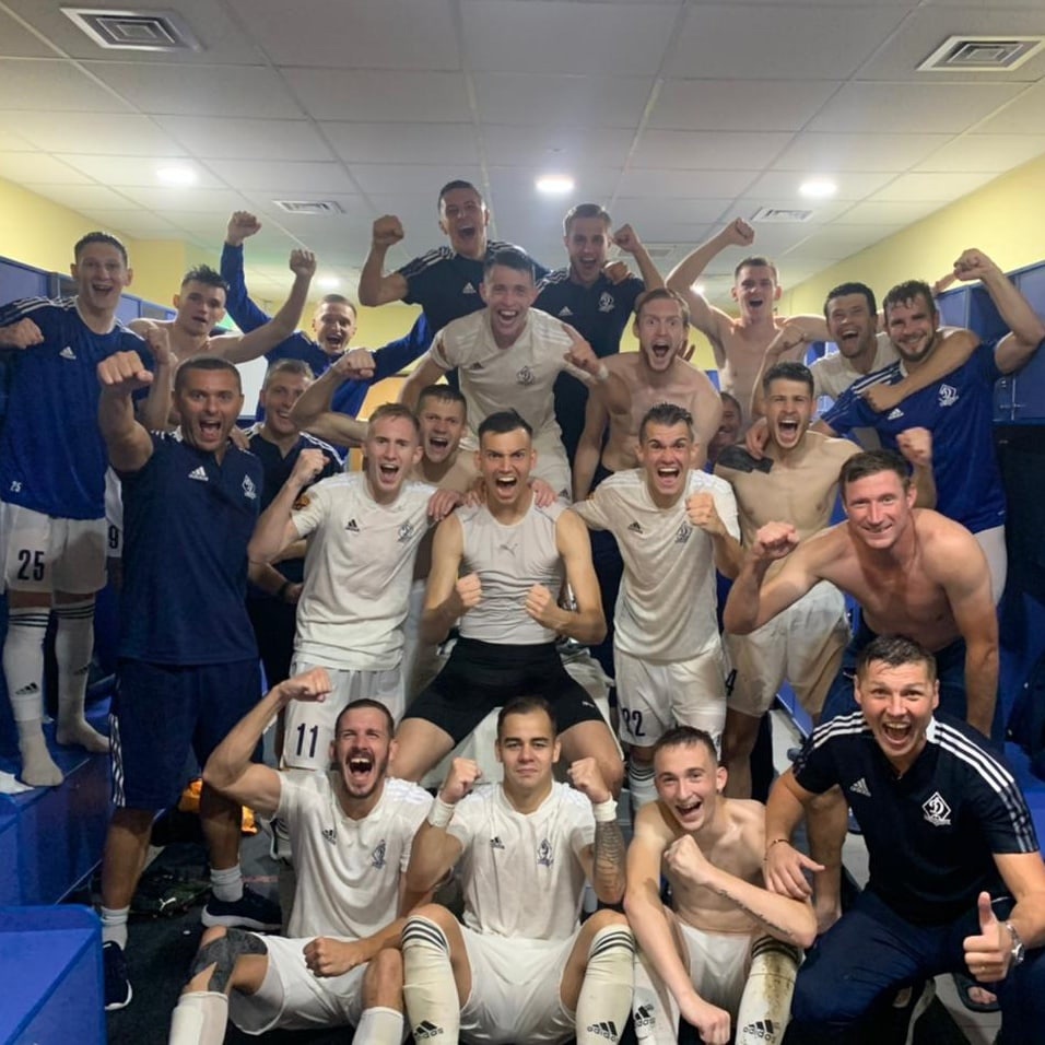 Главная Спорт Брянское «Динамо» обыграло московскую «Красаву» в кубковом поединке Брянское «Динамо» в кубковом поединке обыграло московскую «Красаву»