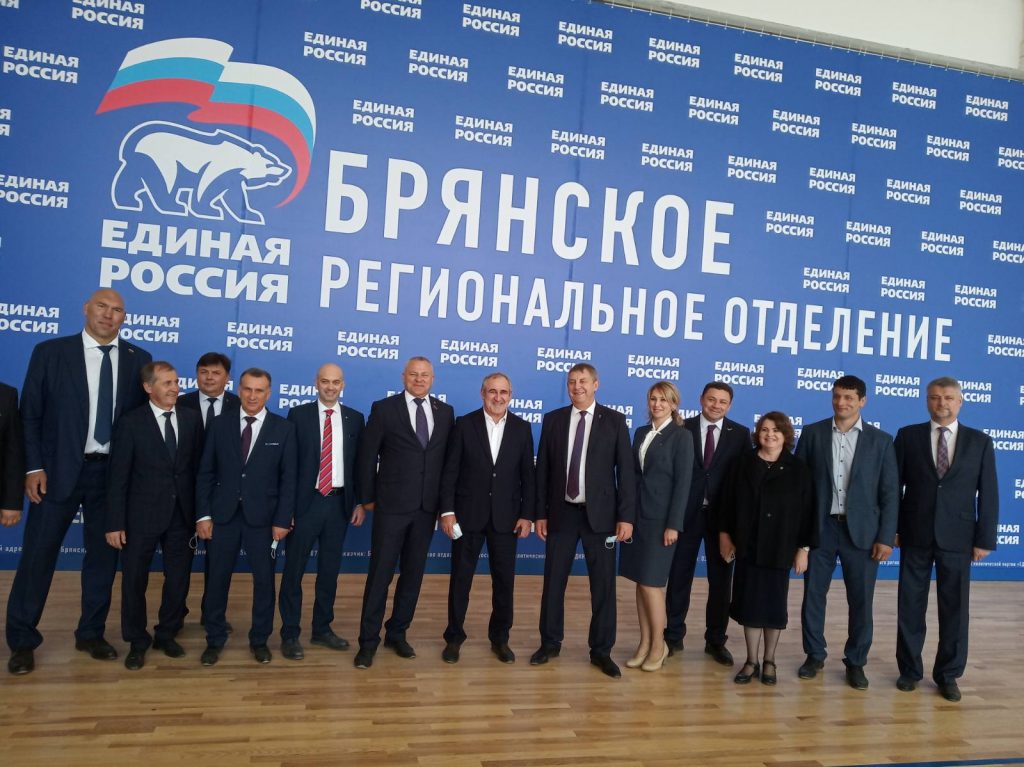 Сергей Неверов осмотрел Дворец единоборств в Брянске