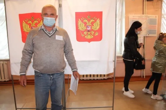 Наблюдатели от партий следят за ходом выборов