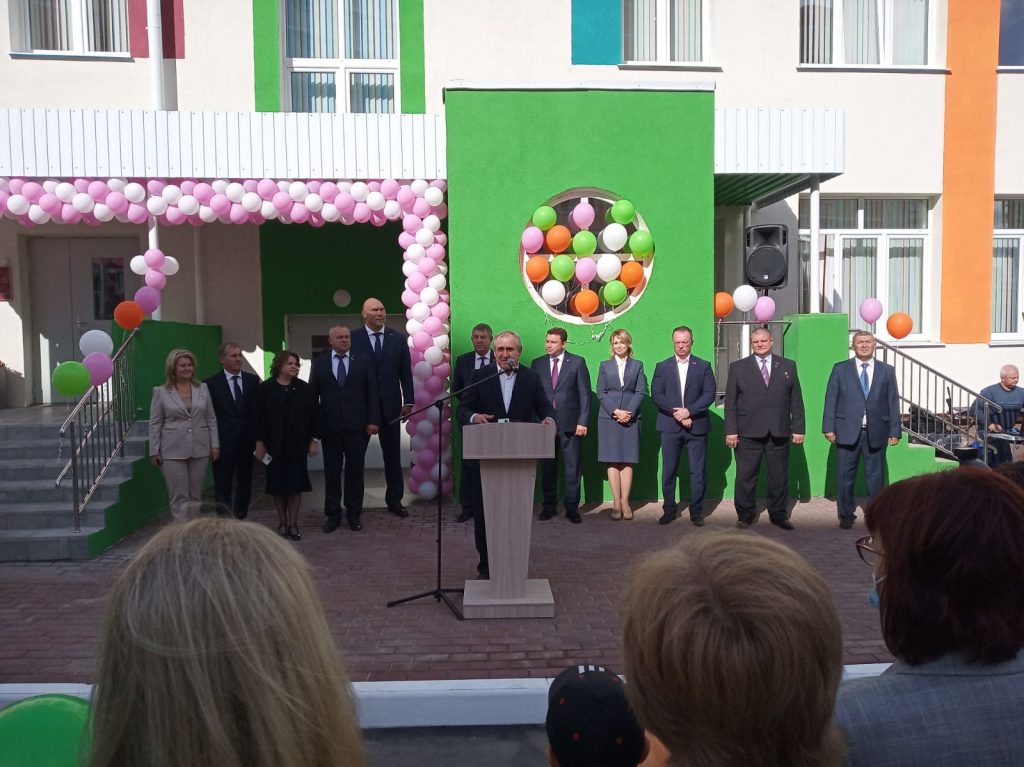 В Брянске на улице Строкина торжественно открыт детский сад на 270 мест