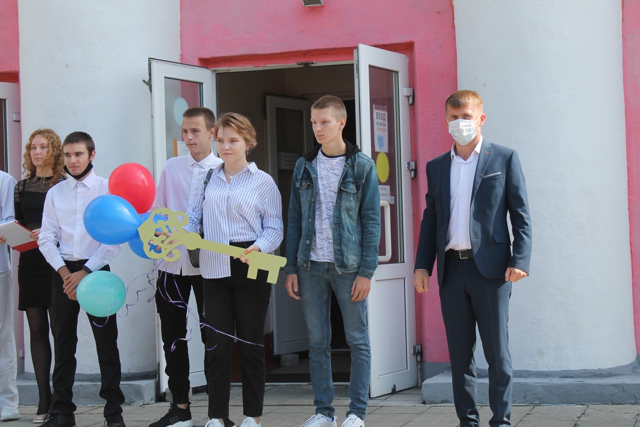 Ты уже не школьник, но еще  не взрослый…