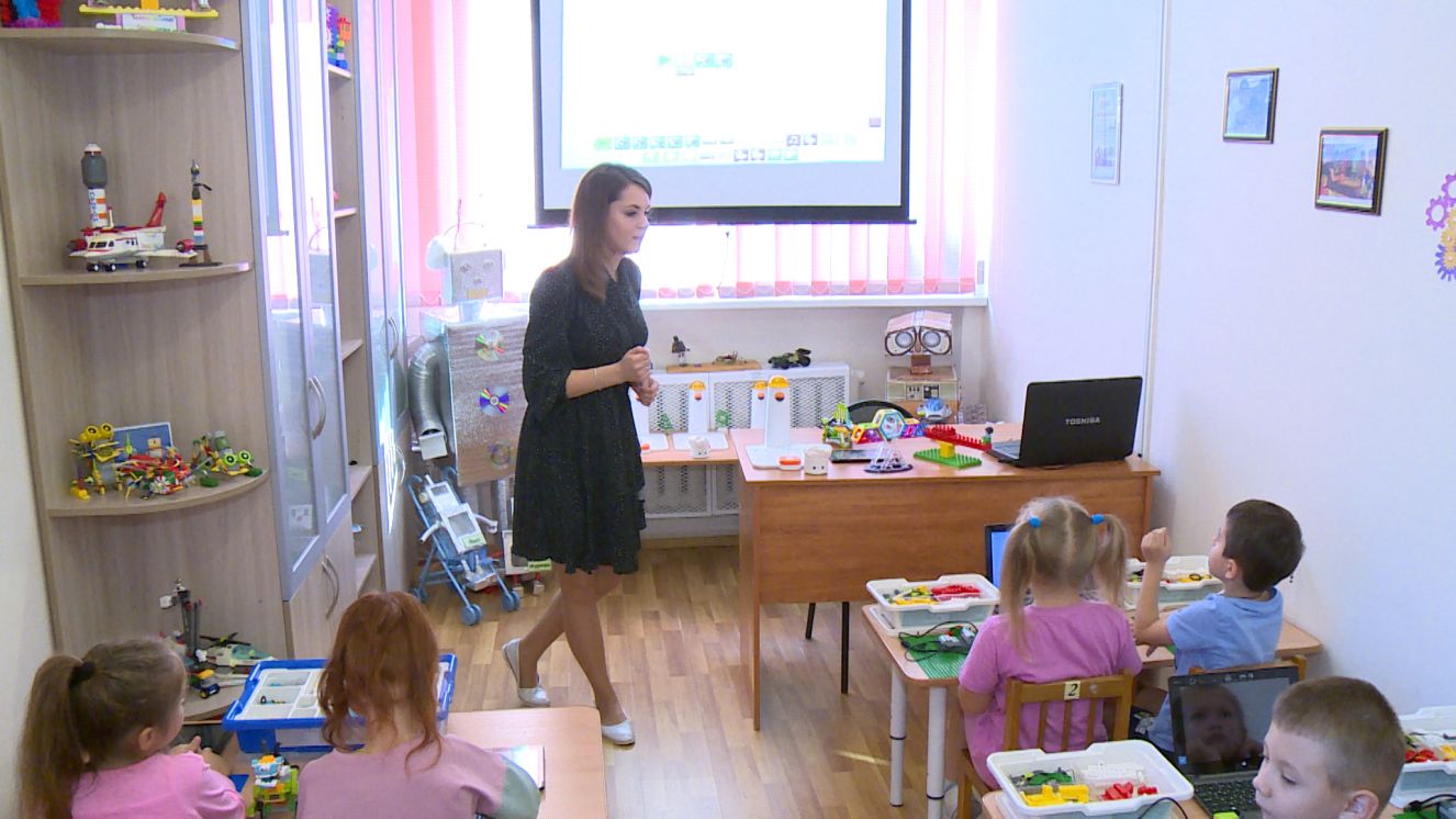 За звание «Воспитатель года»  поборется  воспитатель из Брянской области