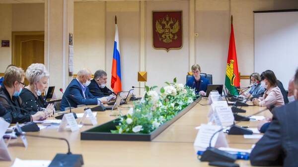 Брянским участникам конкурса «Письмо солдату. Победа без границ» вручили призы