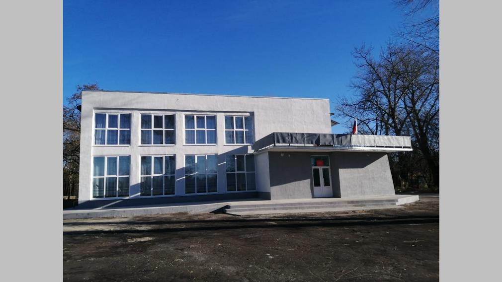 В селе Чолхов Климовского района Брянской области отремонтировали ДК