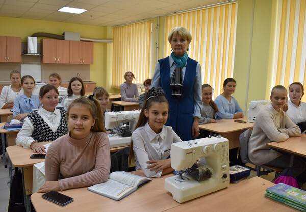 В Клетнянской школе оборудовали современный кабинет домоводства