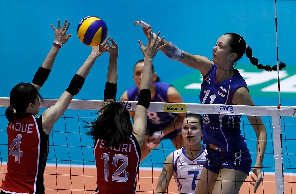 Соревнования по волейболу