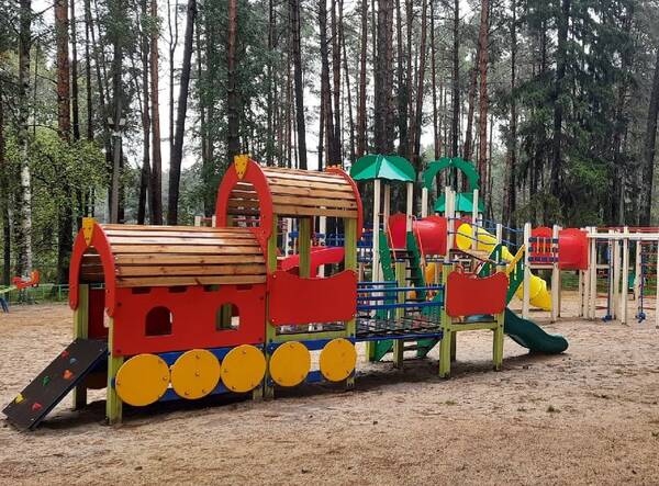 В брянской  Унече благоустроили городской парк