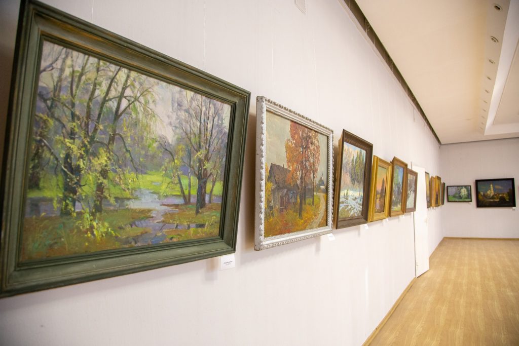 В БРЯНСКЕ ПРОХОДИТ ВЫСТАВКА ЖИВОПИСЦА БОРИСА ЯШИНА «РОДНАЯ БРЯНЩИНА»