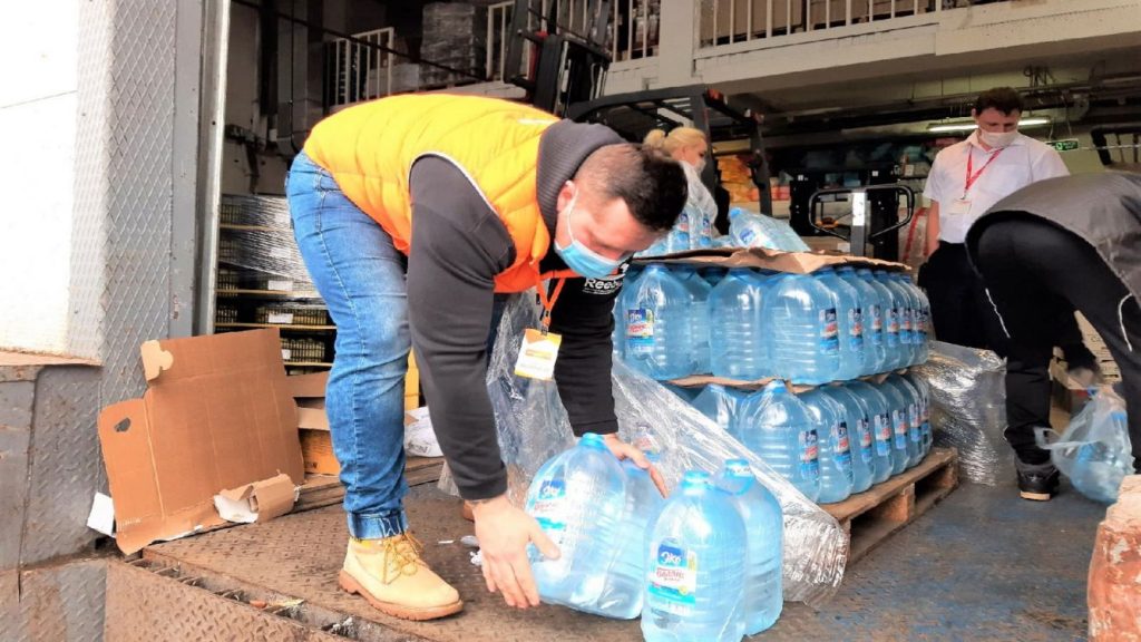 в  Брянске Фонд «Ванечка»  пациентов детского ковидного госпиталя обеспечил водой