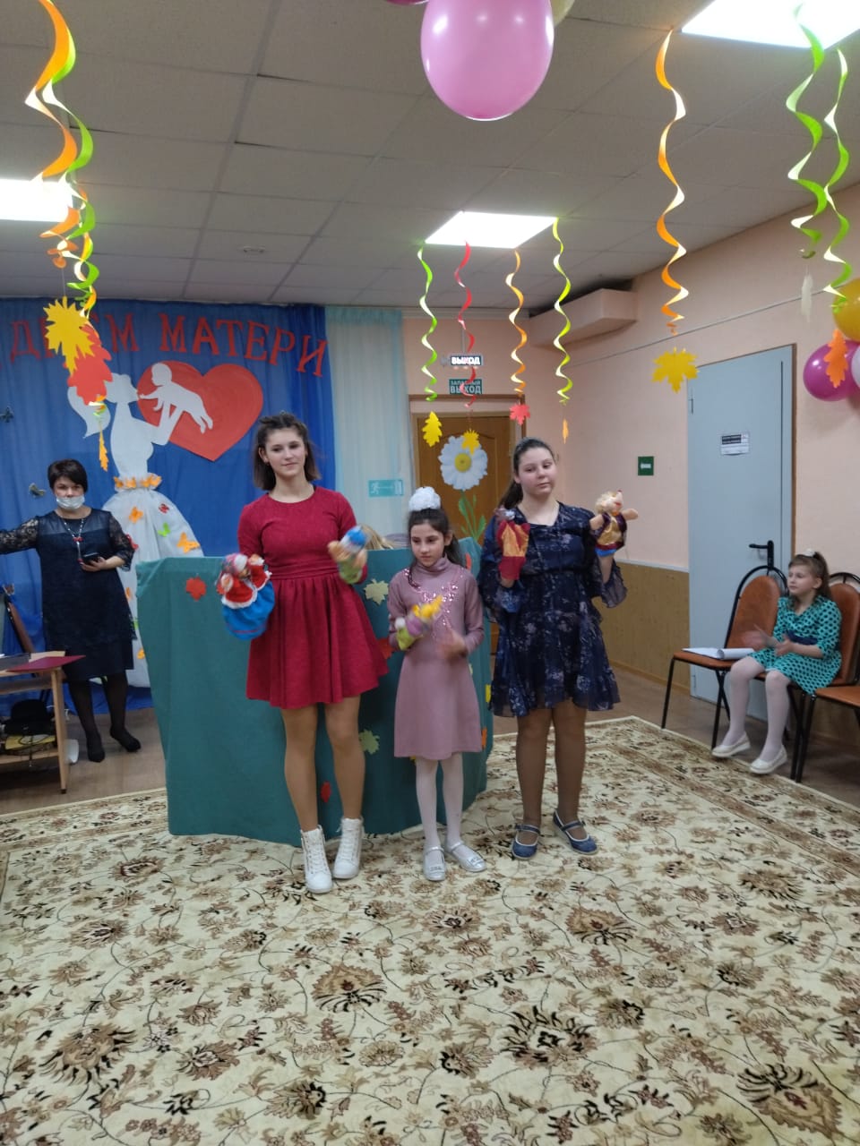 В карачевском приюте для детей и подростков отметили праздник