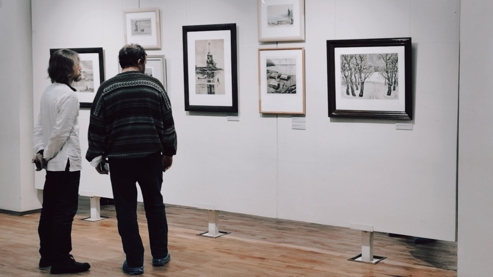 В художественном музее начала работу экспозиция «Нарисованный Брянск»