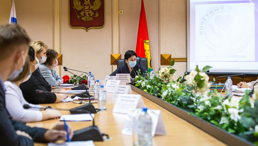 6 брянцев получили звание «Почётный волонтёр»