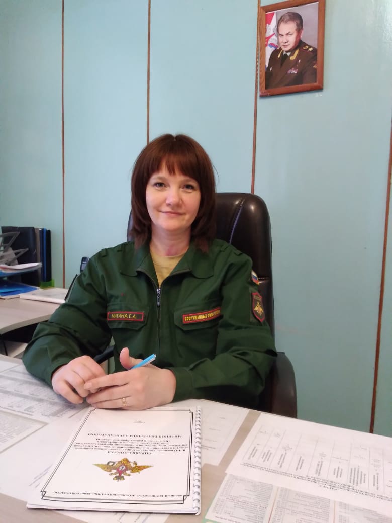 В Карачеве новый военком-женщина