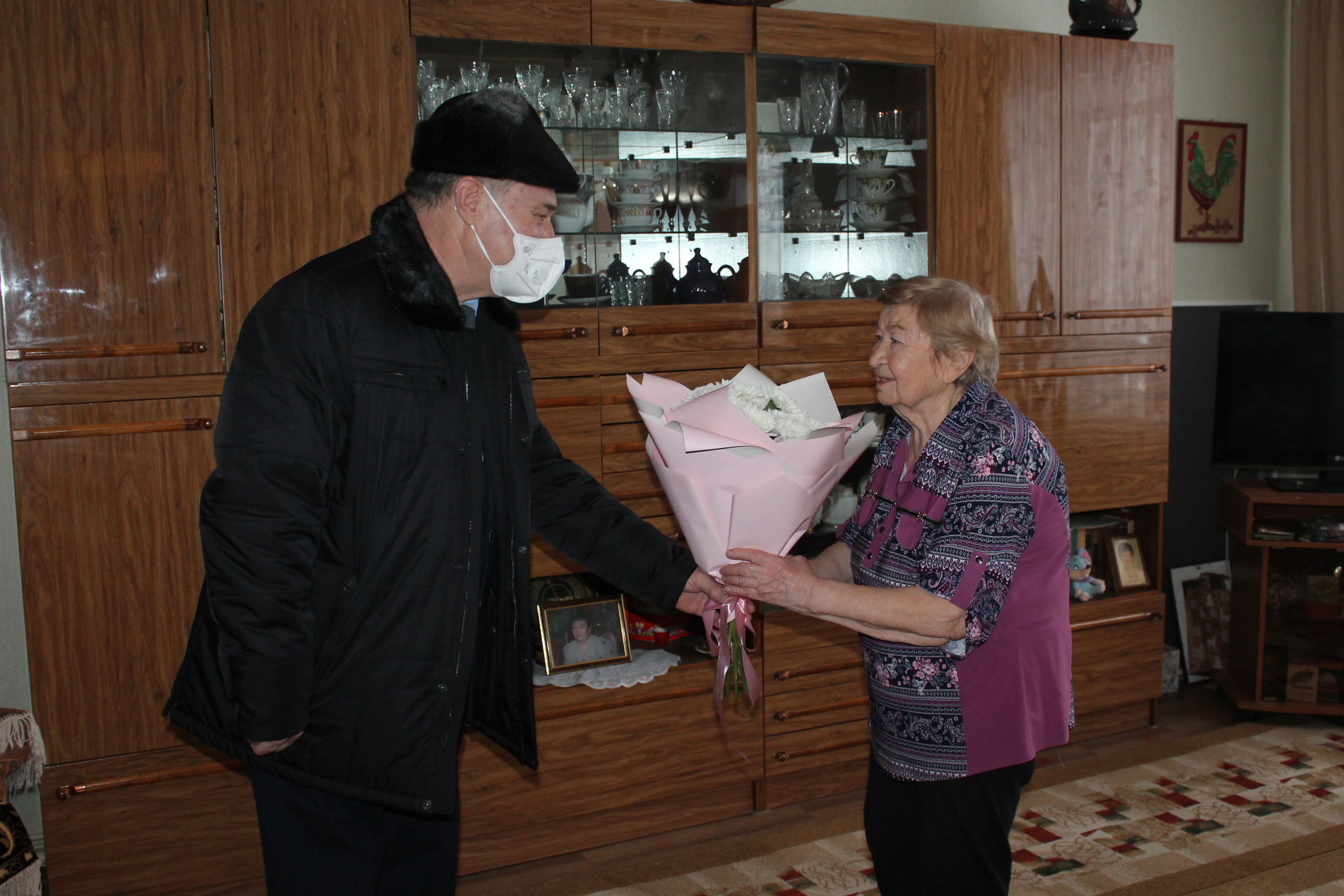 В Карачеве поздравили долгожительниц с 90-летним юбилеем