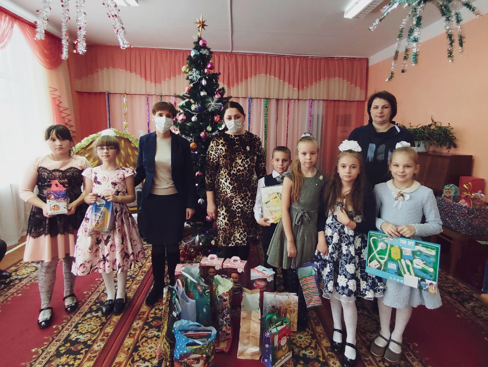 В Вельяминовской школе прошел благотворительный концерт «Время добра»