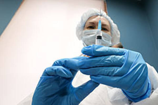 В Брянской области вакцинировано 99% проживающих в соцстационарах