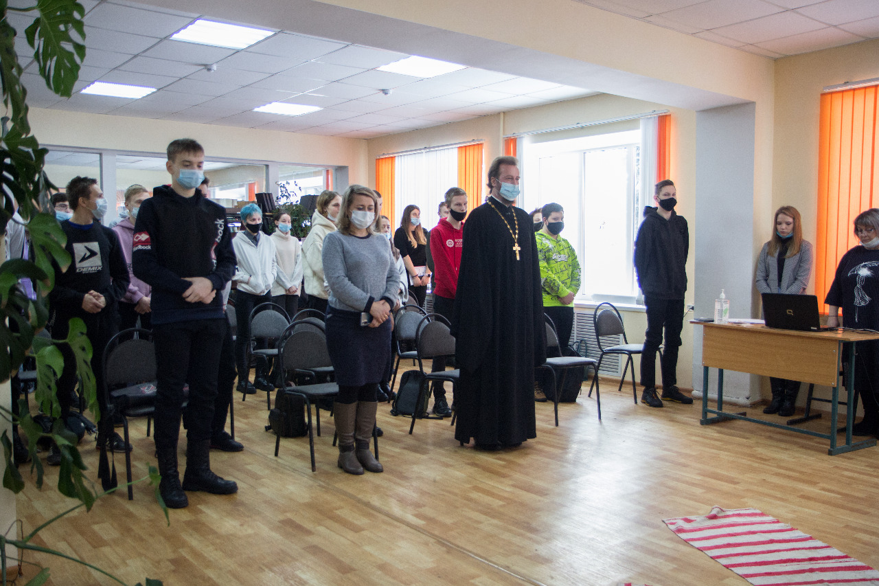 Благочинный Карачевского церковного округа участвовал в мероприятии, посвященном годовщине снятия блокады Ленинграда