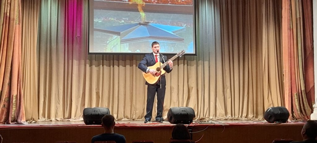 В Брянском городском ДК начался отборочный тур фестиваля «Сюда нас память позвала»