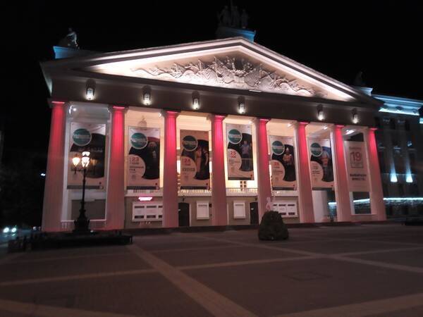 В брянском драмтеатре сделают  пристройку