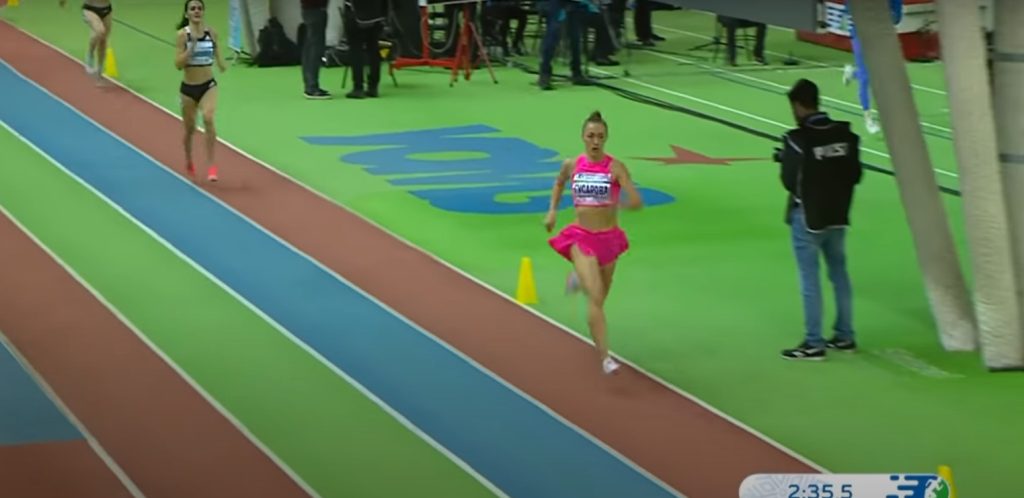 Брянская легкоатлетка  выиграла золото на «Рождественских стартах» в Екатеринбурге