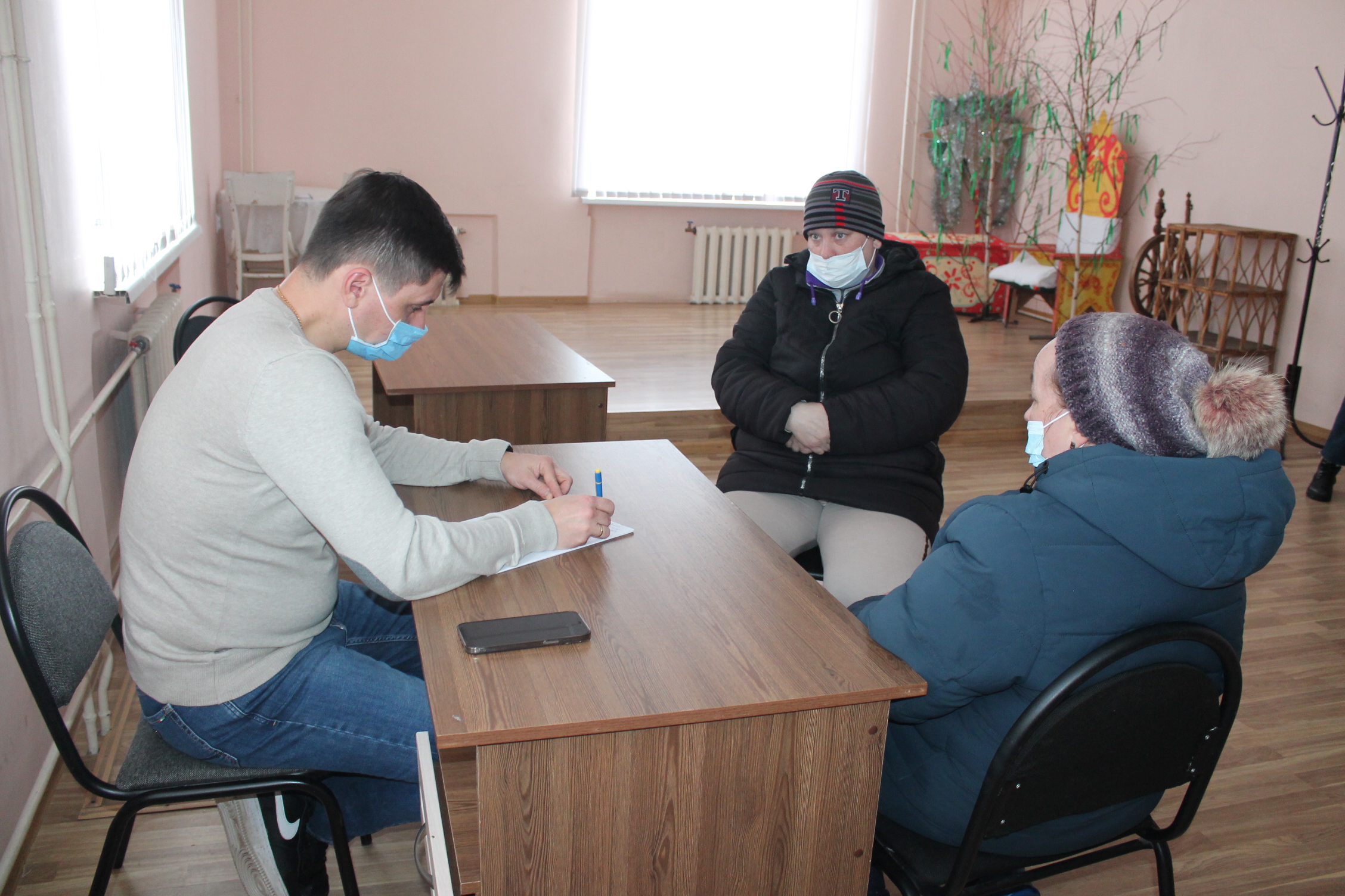 С рабочим визитом в Карачевском районе побывал сенатор РФ от Брянской области Вадим Деньгин