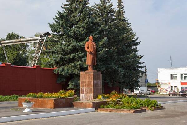 Благоустройство дворовых территорий продолжится в п.Локоть Брянской области