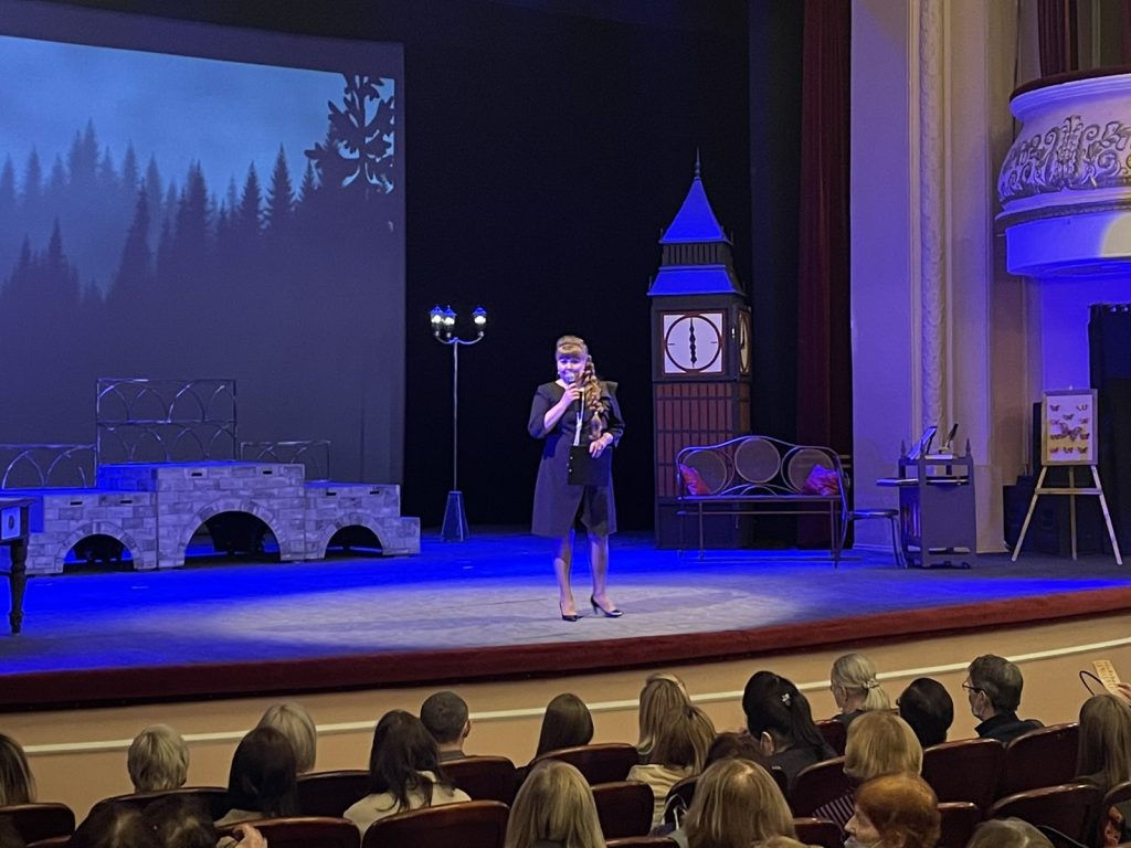 Брянский ТЮЗ показал  премьеру спектакля «Барышня-крестьянка»