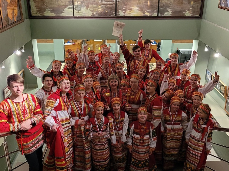 Брянский ансамбль «Зарянка» участвовал в Московском конкурсе-фестивале «Творческие встречи»