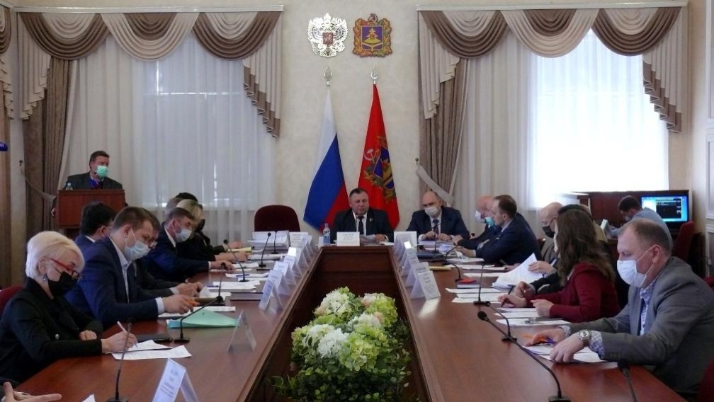 В 2021 году на Брянщине по нацпроекту «Жилье и городская среда» благоустроили 33 общественных и 138 дворовых территорий