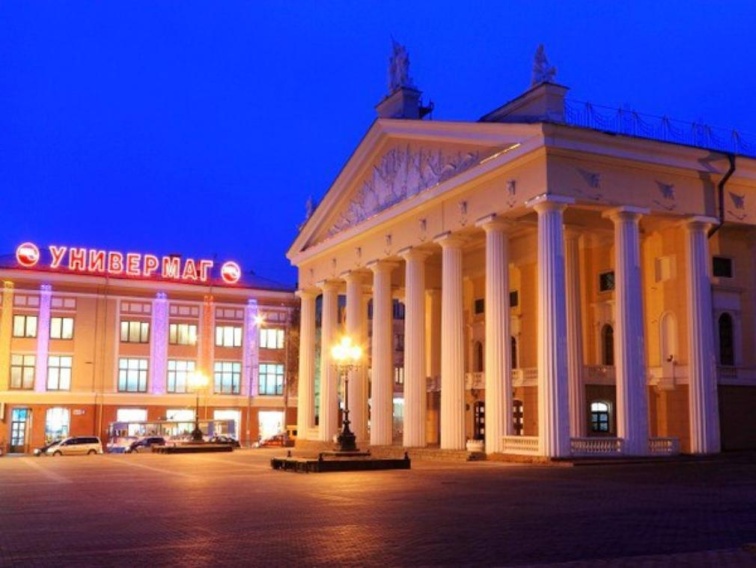 В Брянском драмтеатре прошел традиционный «Театральный капустник»