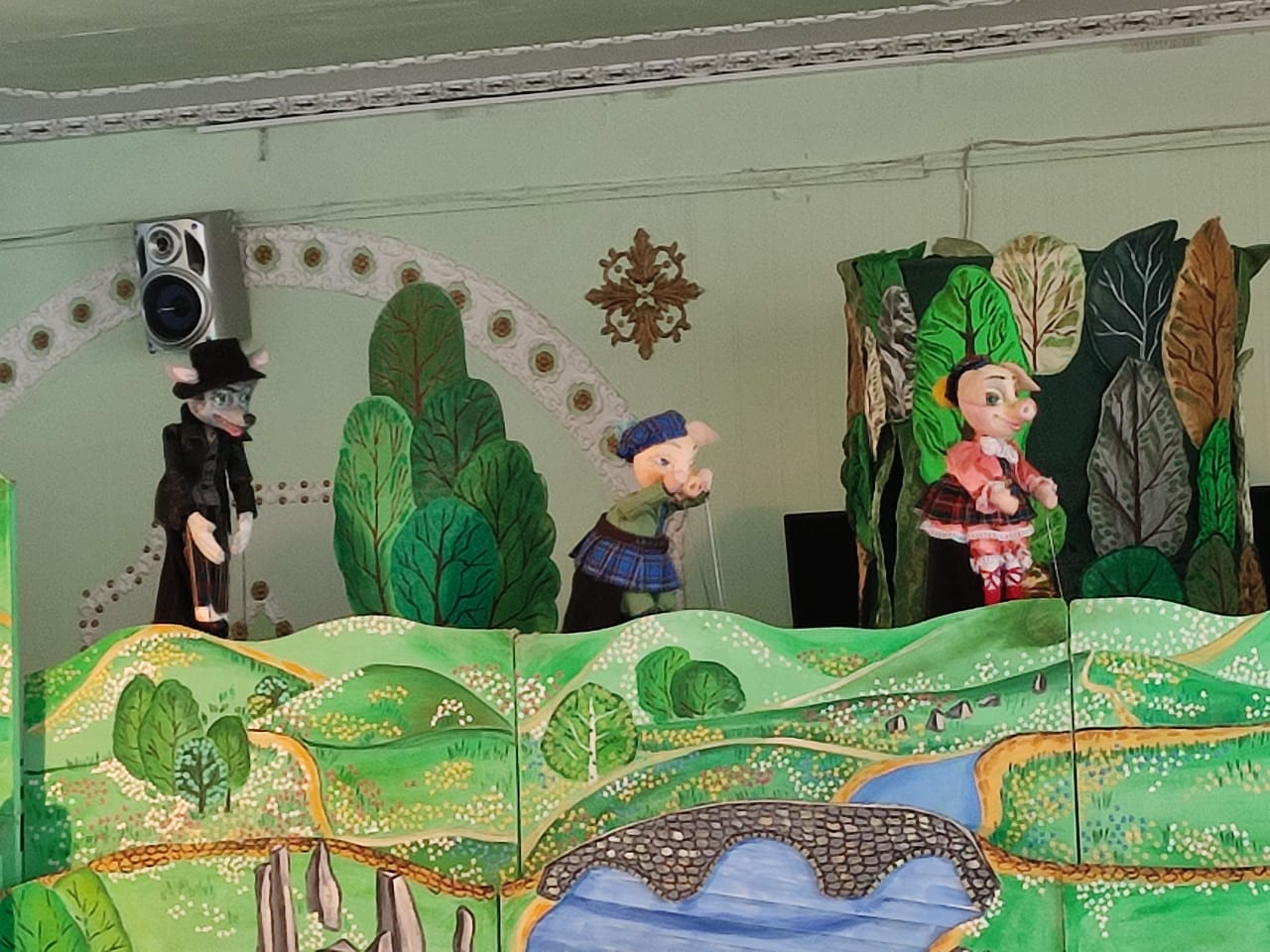 В детском саду «Светлячок» г. Карачева выступили артисты Брянского областного театра  кукол