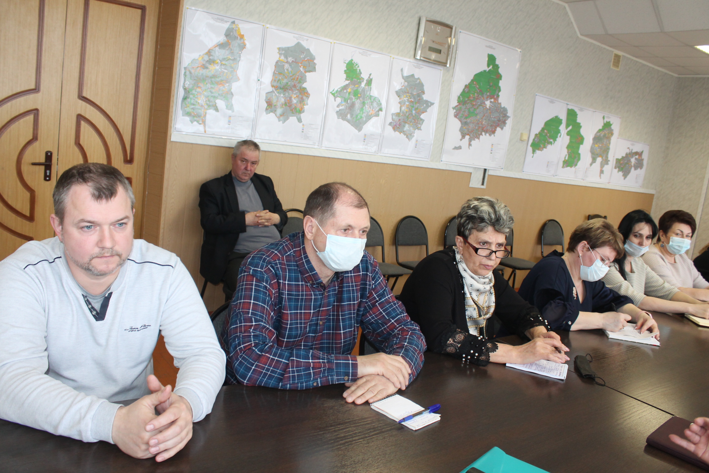 В администрации Карачевского района прошло оперативное совещание