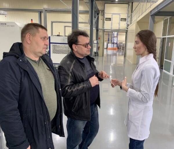 В брянском Погаре запустили новый цех по производству пластиковой тары