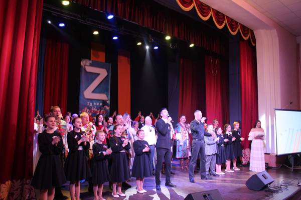 В брянской Жуковске прошел патриотический марафон «ZаРоссию»