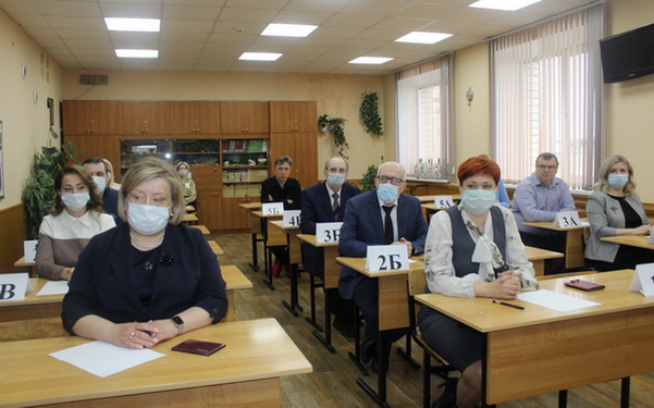 В Брянске состоялся ЕГЭ для родителей по математике