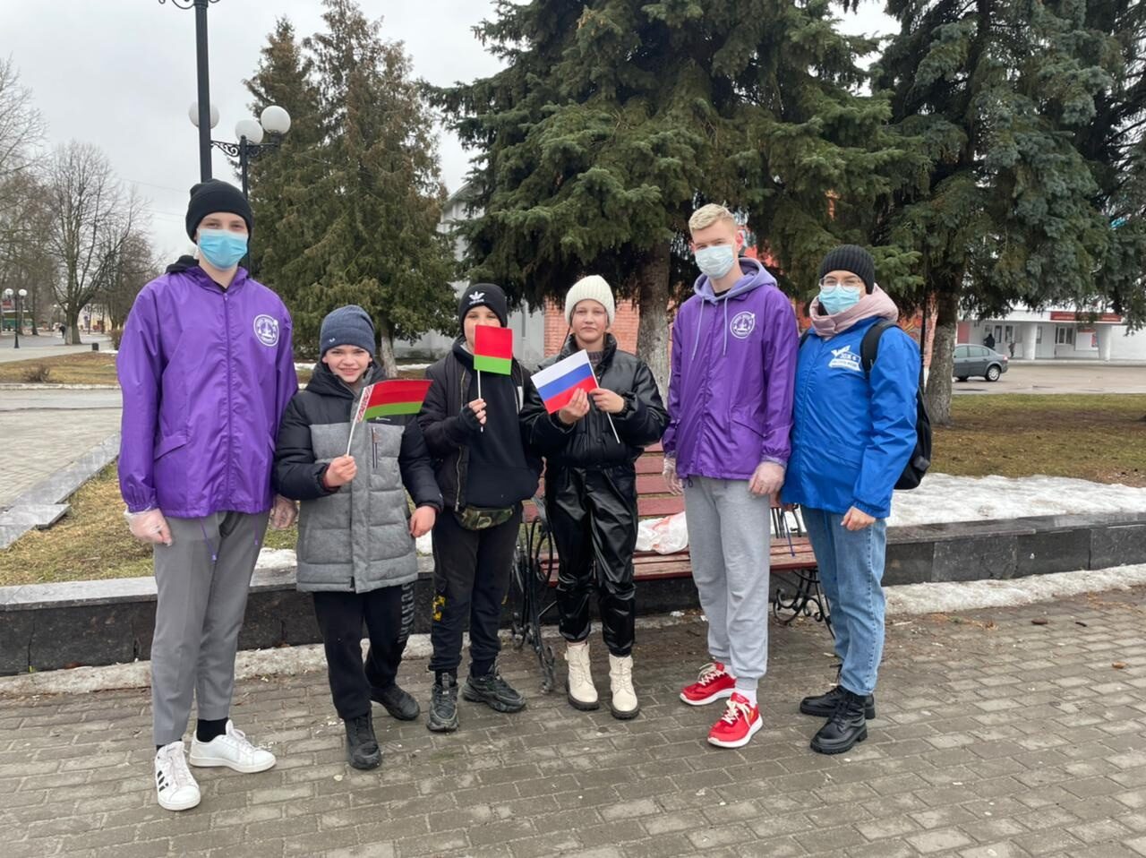 В Карачеве прошла акция, посвященная Дню единения России и Беларуси