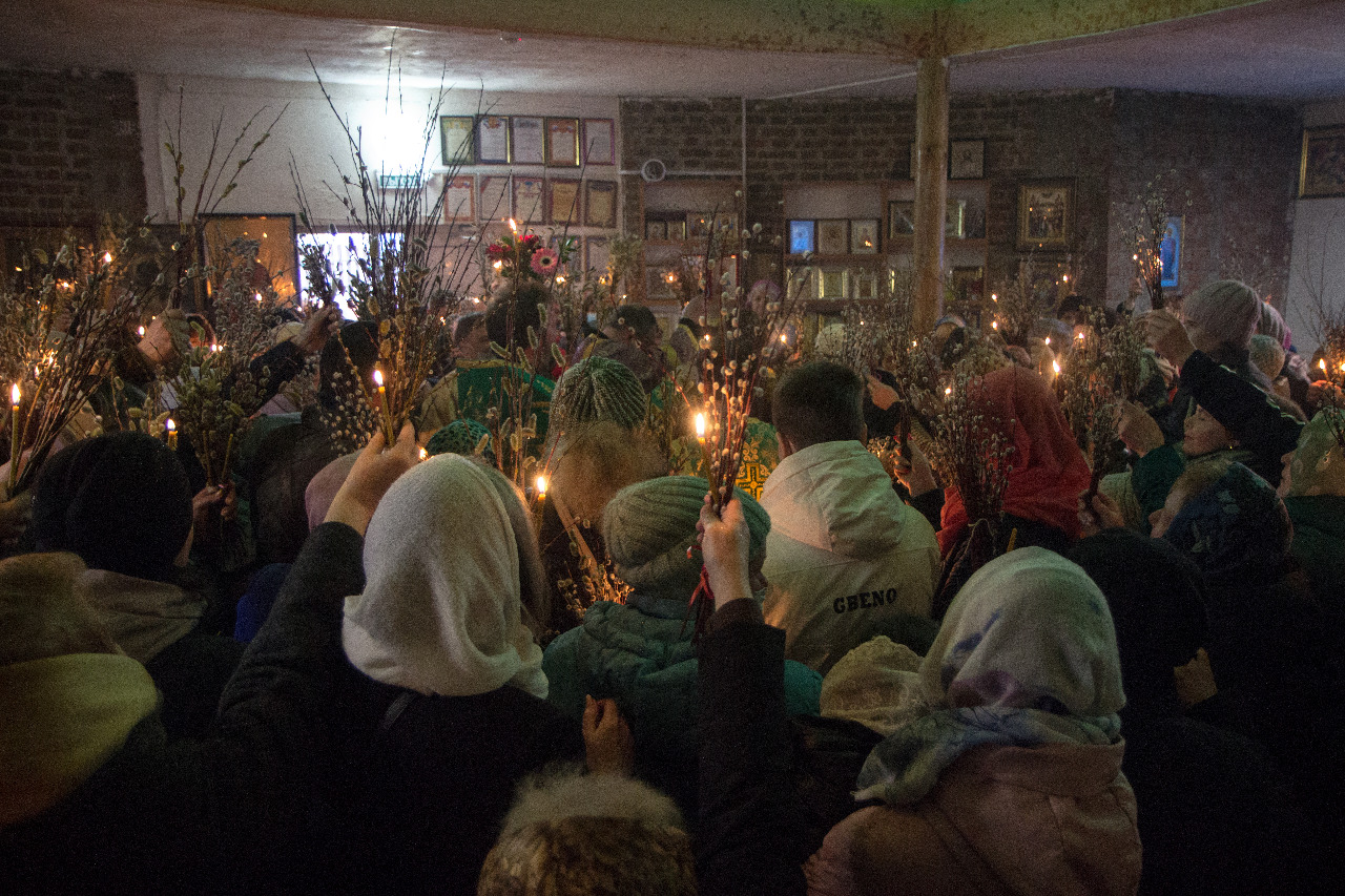 В храмах Карачевского благочиния прошли праздничные богослужения, посвященные Входу Господню в Иерусалим