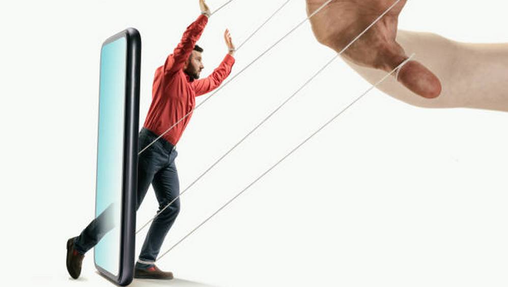 Глава СВР предупредил брянцев о фейковых сообщениях о грядущих несчастьях