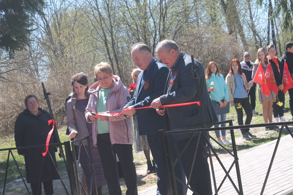 В карачевской деревне Алексеева отреставрировали братскую могилу вонам ВОВ