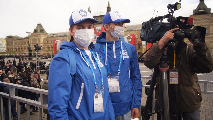 Методист Погарского РДК Валерия Корнейкова стала Послом Победы на параде в Москве