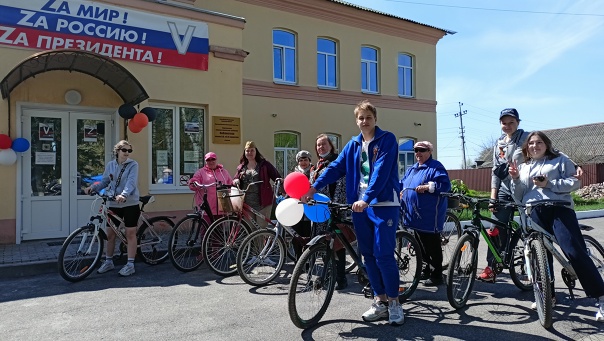 В Карачеве прошел велопробег «Дорогами памяти»