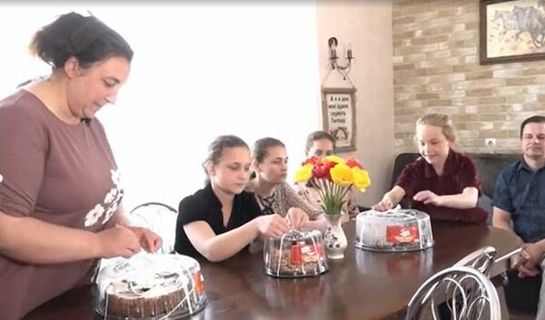 О новых выплатах на примере брянских семей рассказали в эфире федеральных телеканалов