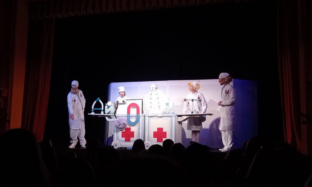 ПРЕМЬЕРА СПЕКТАКЛЯ «ДОКТОР АЙБОЛИТ» СОСТОЯЛАСЬ ПРИ ПОЛНОМ АНШЛАГЕ В БРЯНСКЕ