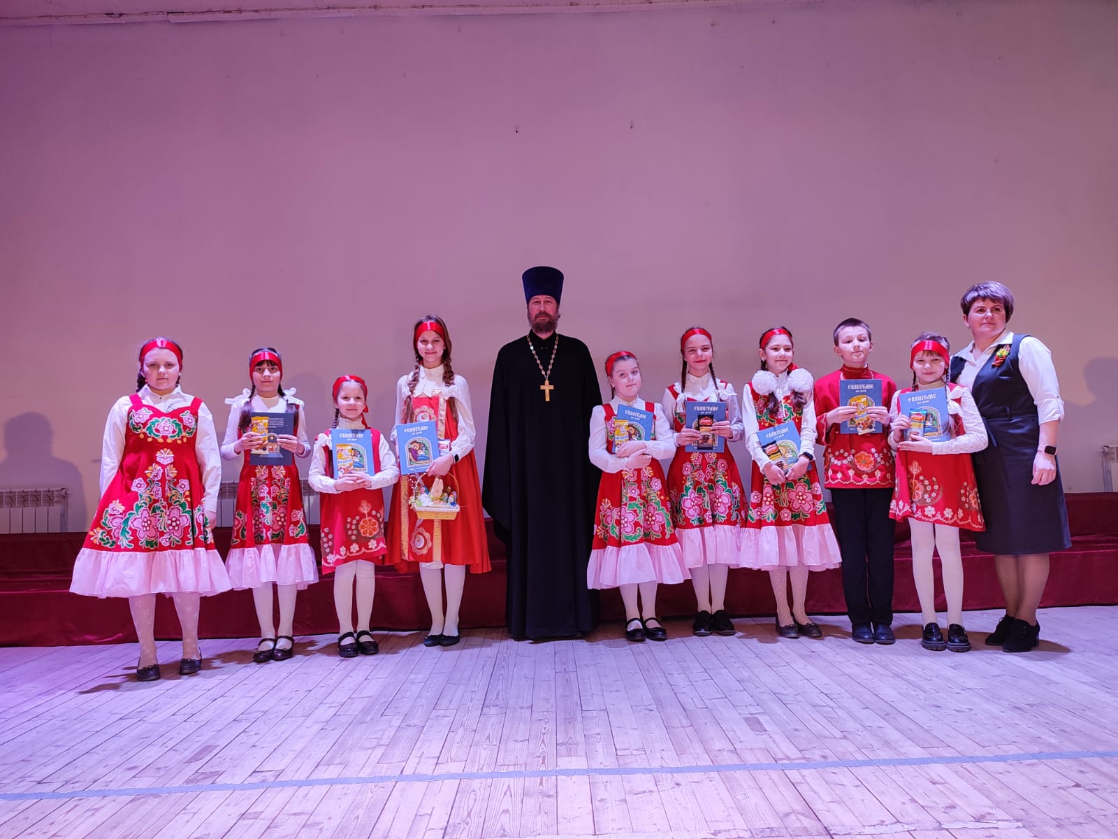 Дети Карачевского благочиния приняли участие в епархиальном фестивале «Пасхальный звон летит над Брянским краем»