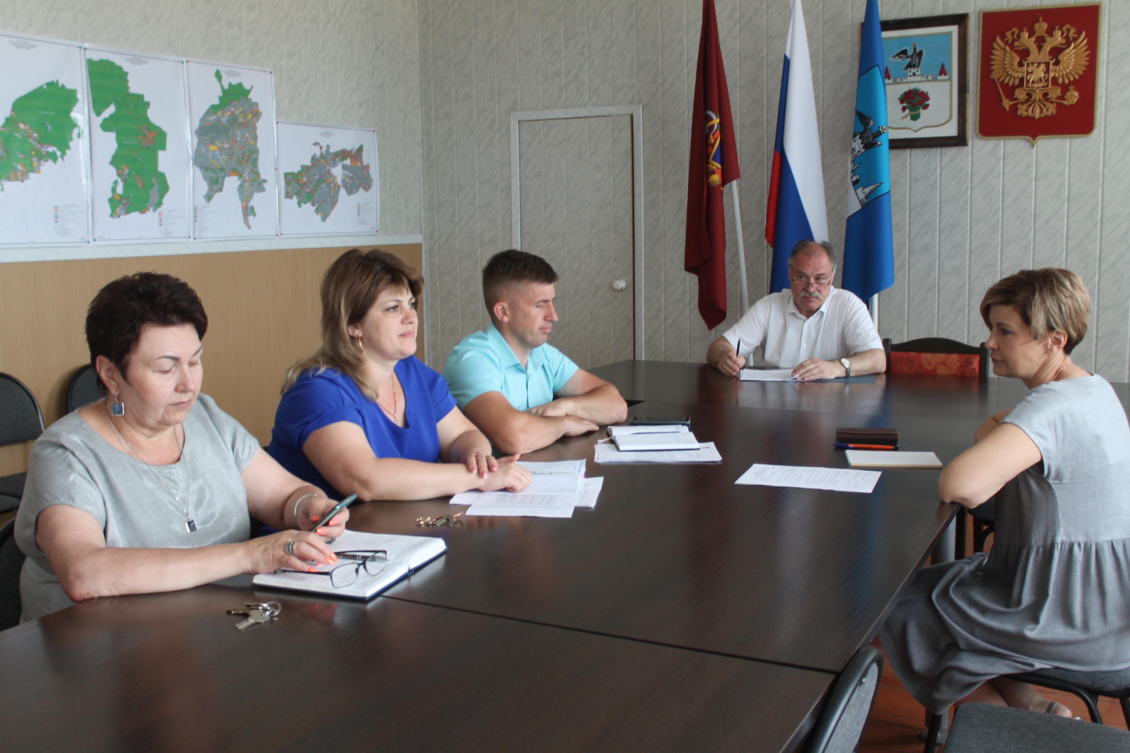 В Карачевской райадминистрации прошло совещание руководителей